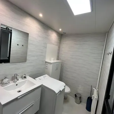 Διαμέρισμα Studio + Parking Proche Du Centre *